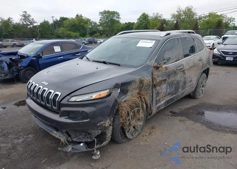 2015 Jeep Cherokee Latitude z USA, uszkodzony, nr VIN 1C4PJLCB8FW516784